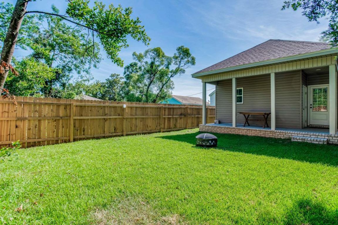 Beach Flow Bungalow-Mins To Downtown-Dining-Base Pensacola Exterior foto