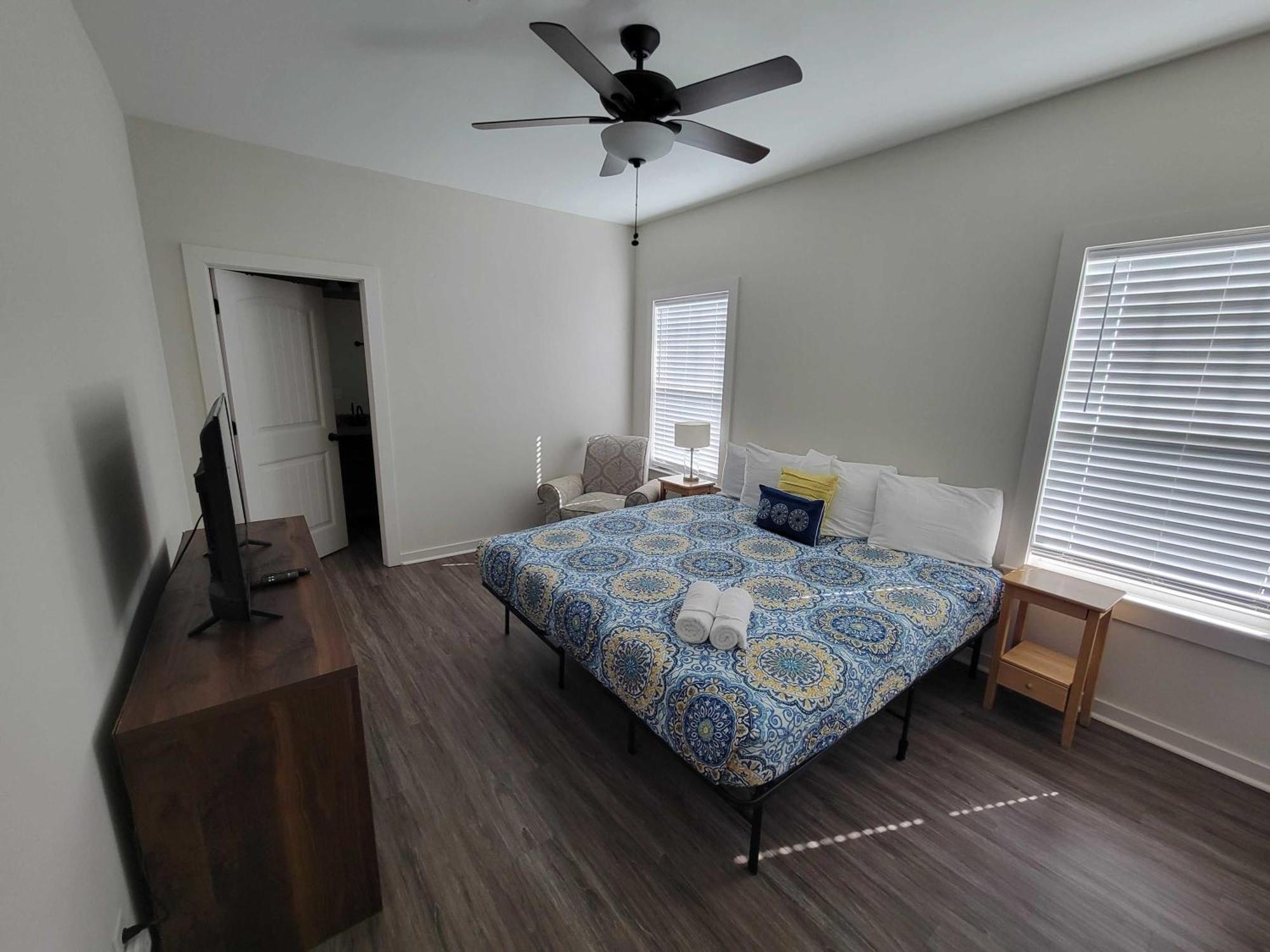 Beach Flow Bungalow-Mins To Downtown-Dining-Base Pensacola Exterior foto